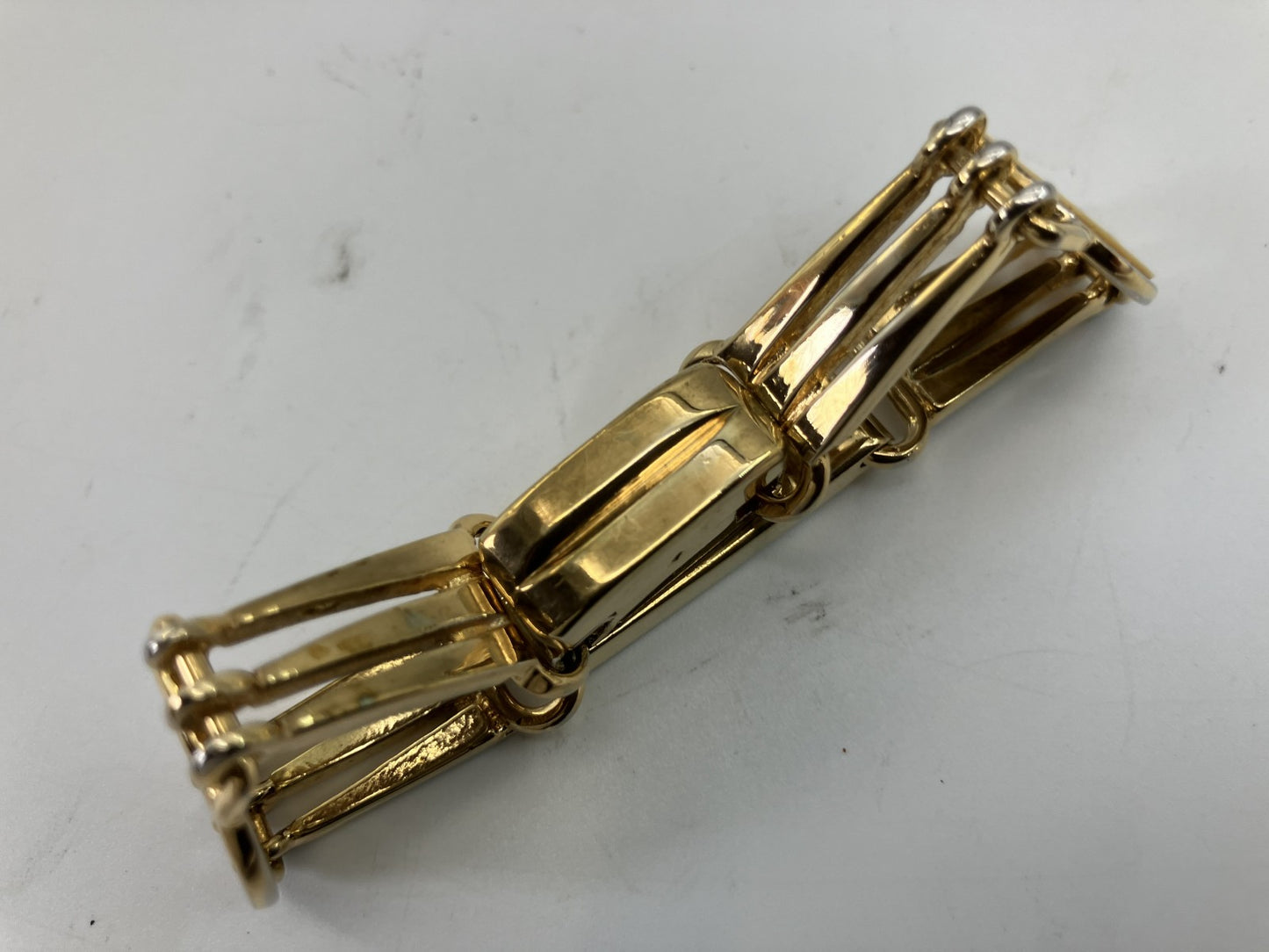 セリーヌ ゴールドブレスレット 腕周り約１７ｃｍ(6.69インチ) 送料無料