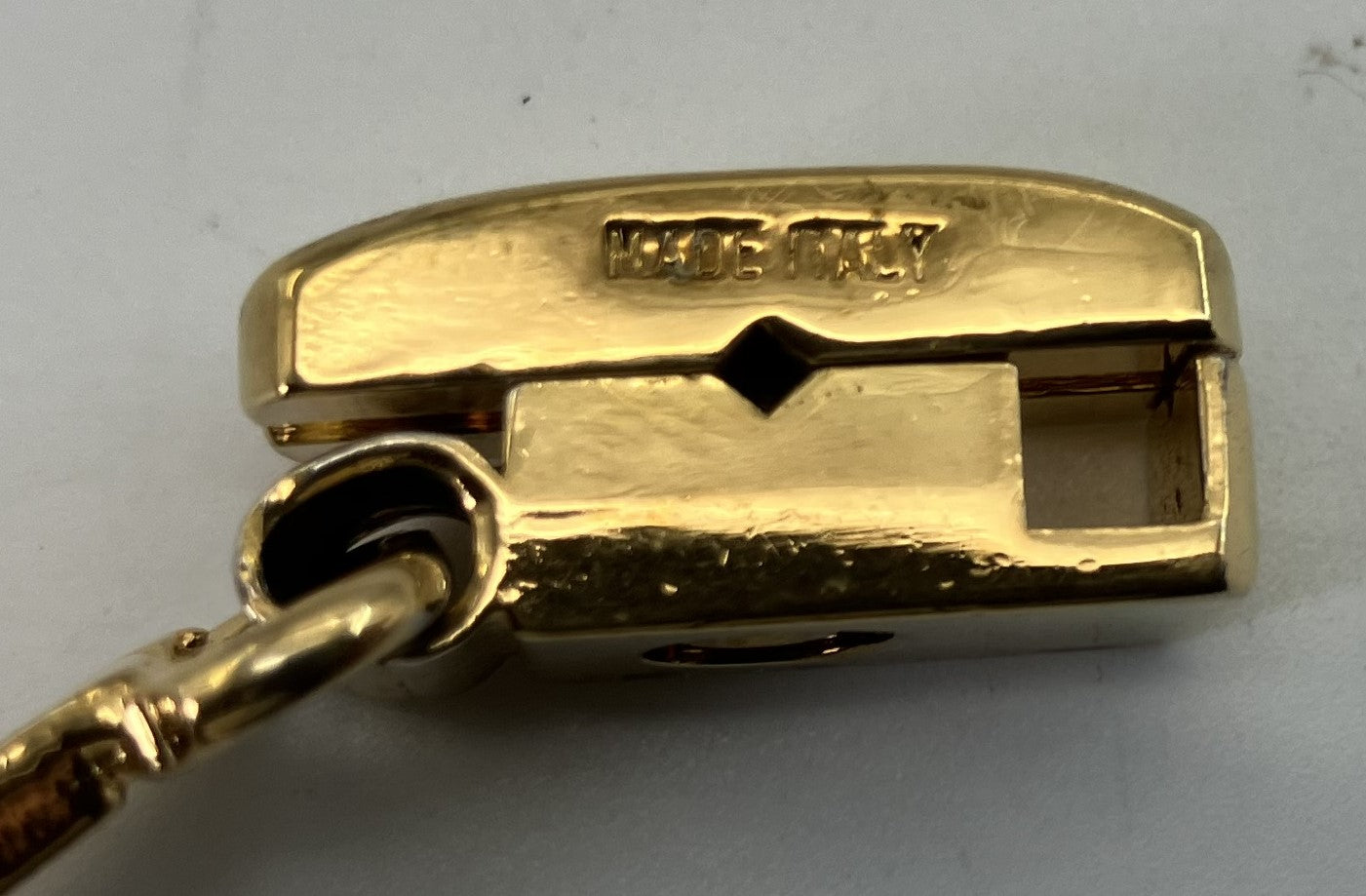 セリーヌ ゴールドブレスレット 腕周り約１７ｃｍ(6.69インチ) 送料無料