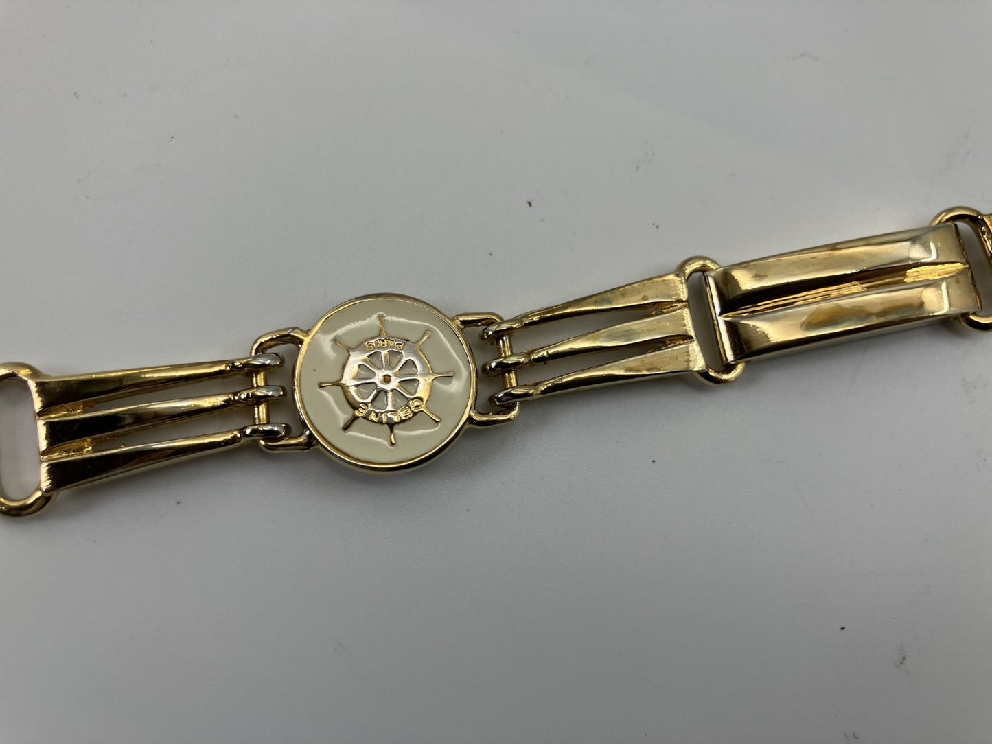 セリーヌ ゴールドブレスレット 腕周り約１７ｃｍ(6.69インチ) 送料無料