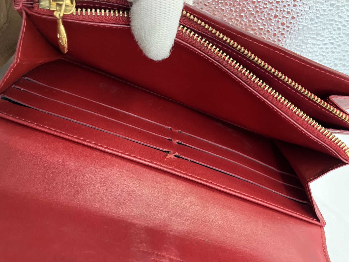 LOUIS VUITTON Monogram Vernis Portefeuille Sarah Long Wallet Red Patent Leather TS1162 Made in France