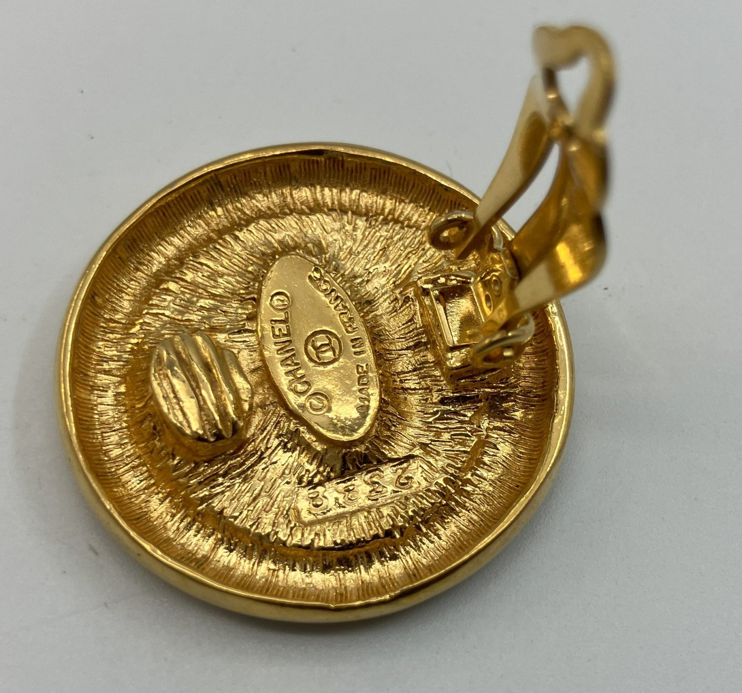 CHANEL CC Logo Round Earring, Single, Gold Tone, 1.1" Diameter, Made in France