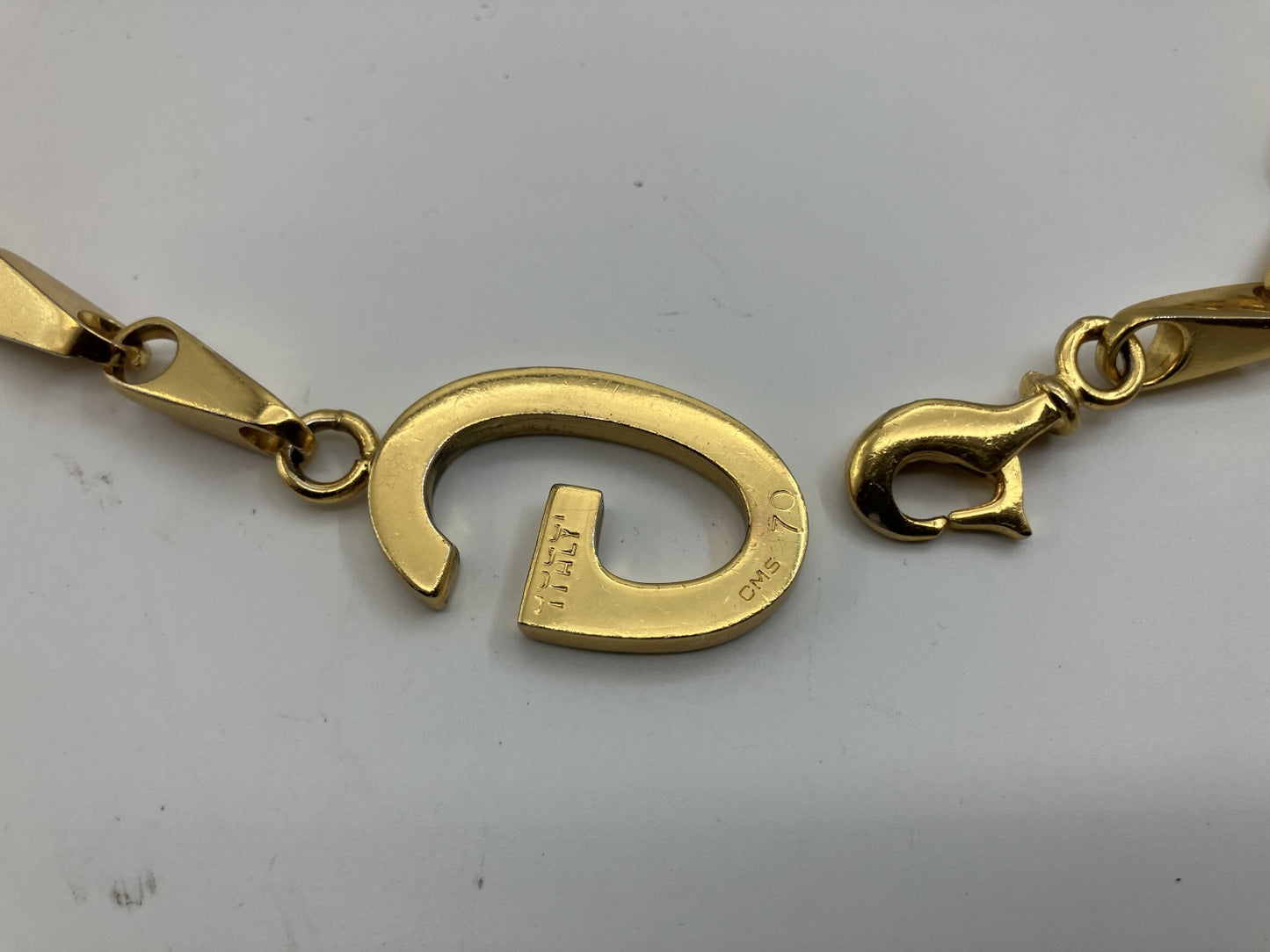 GUCCI Gロゴ（4×2.5ｃｍ）(1.57 ×0.98インチ) チェーンベルト 全長82ｃｍ(32.28インチ) ゴールド 送料無料