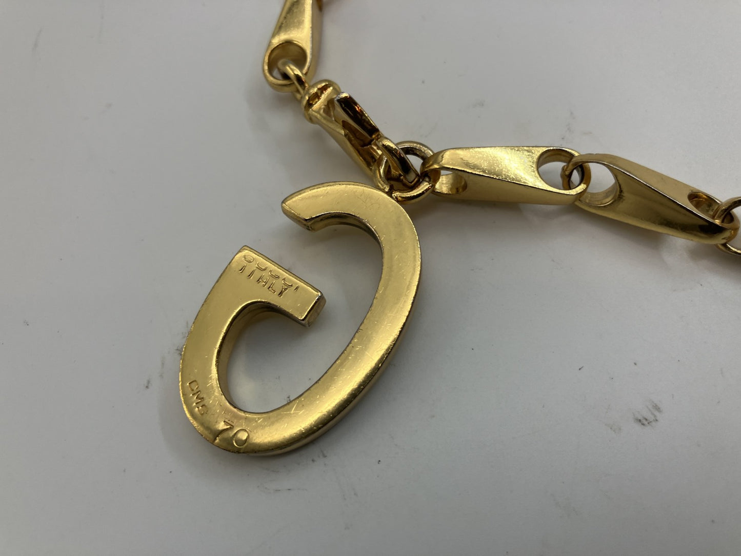 GUCCI Gロゴ（4×2.5ｃｍ）(1.57 ×0.98インチ) チェーンベルト 全長82ｃｍ(32.28インチ) ゴールド 送料無料