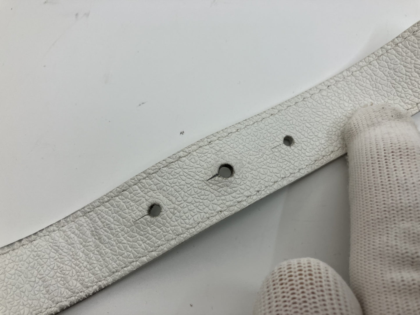 Bulgari Leather Belt Length 100cm(39.37 inch) Width 5cm(1.97 inch) White and Silver with box and bag