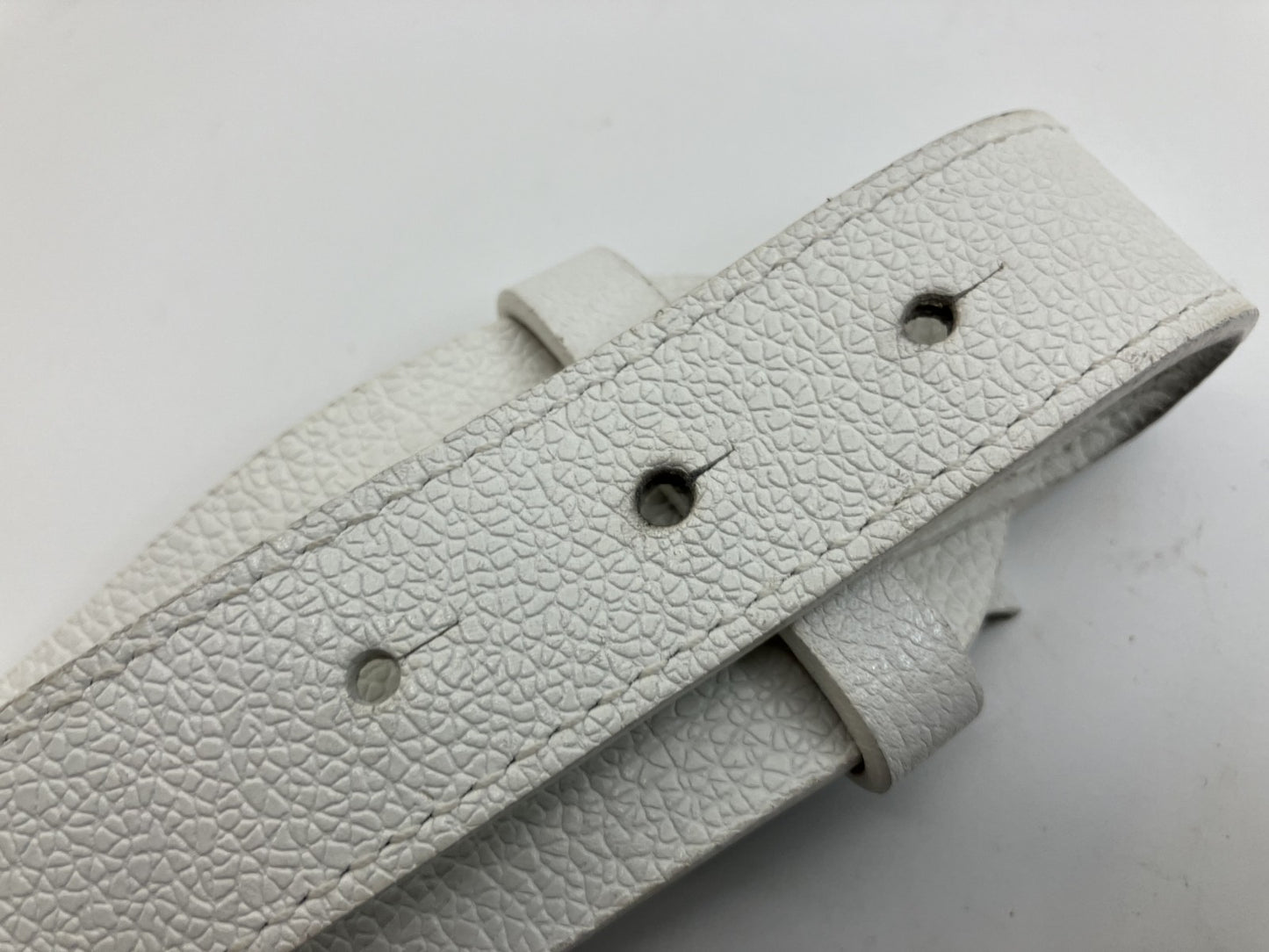 Bulgari Leather Belt Length 100cm(39.37 inch) Width 5cm(1.97 inch) White and Silver with box and bag