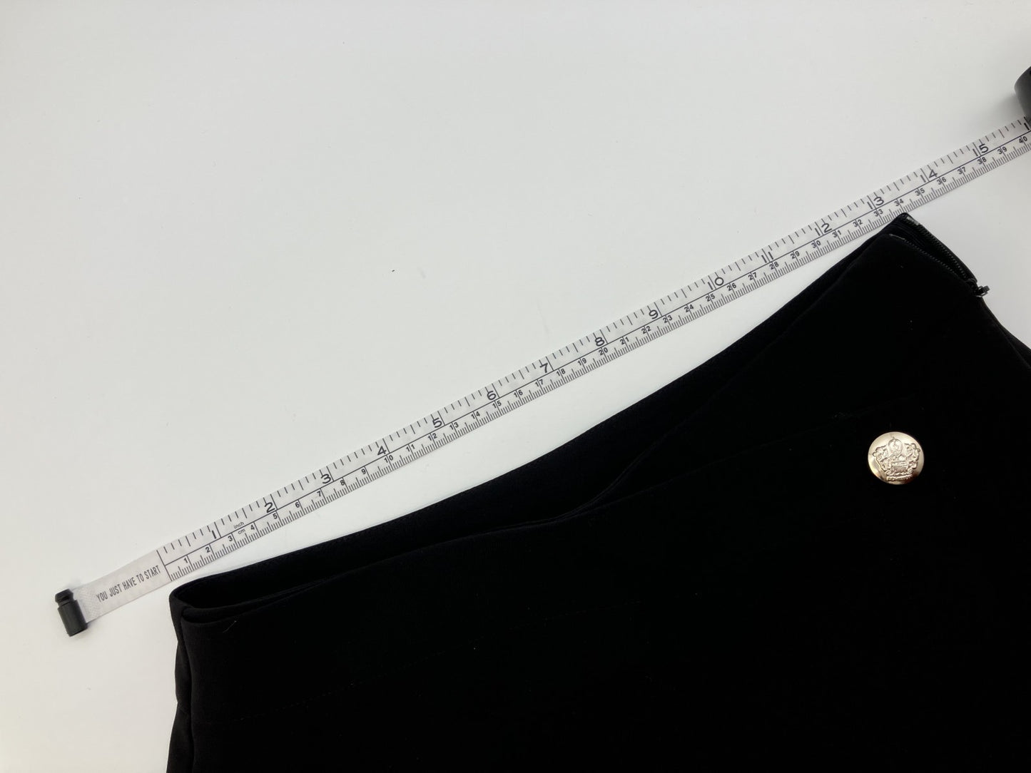 [Good condition / Model wearing image included] Cropped T-shirt & wrap-style skirt pants set / Short-sleeved bejeweled top + short-pants-style skirt / Korean-style outfit /