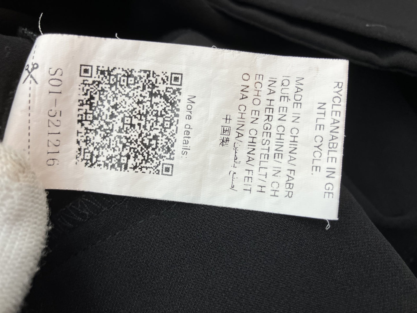 [Good condition / Model wearing image included] Cropped T-shirt & wrap-style skirt pants set / Short-sleeved bejeweled top + short-pants-style skirt / Korean-style outfit /