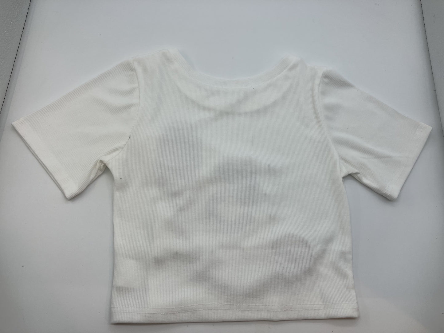 [Good condition / Model wearing image included] Cropped T-shirt & wrap-style skirt pants set / Short-sleeved bejeweled top + short-pants-style skirt / Korean-style outfit /