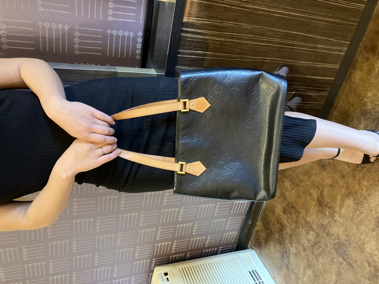 LOUIS VUITTON Vernis Tote Bag Black Recolored TH0051 Patent Leather