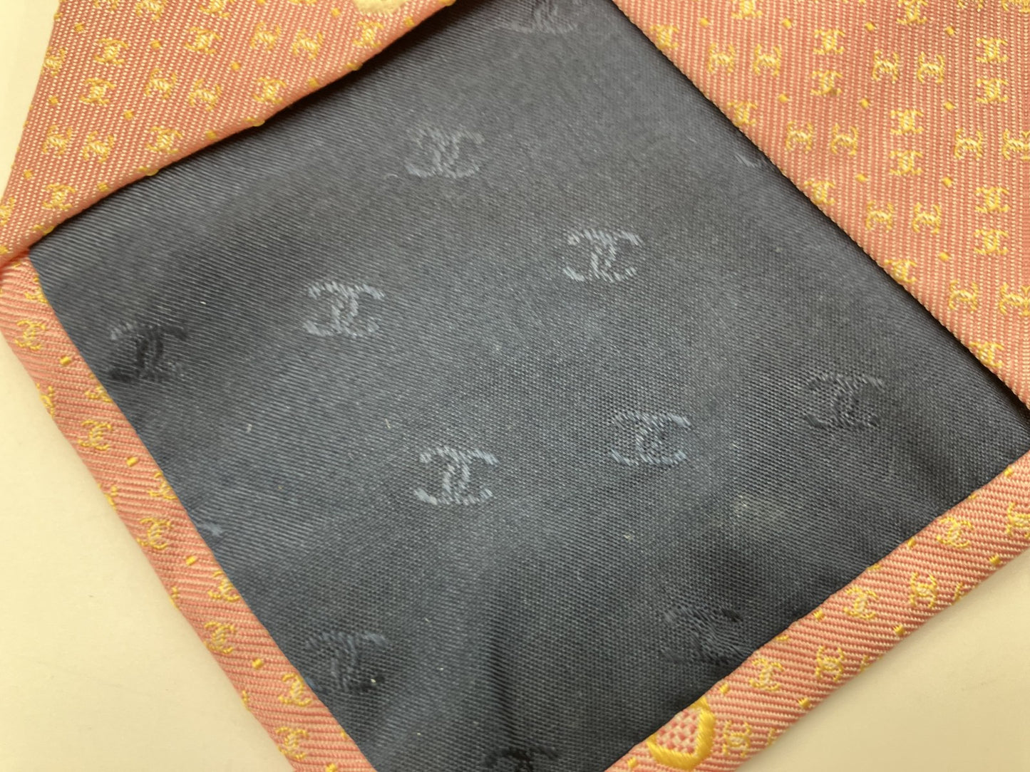 CHANEL Tie - 9.5 cm (3.74 inch) Wide - Pink -