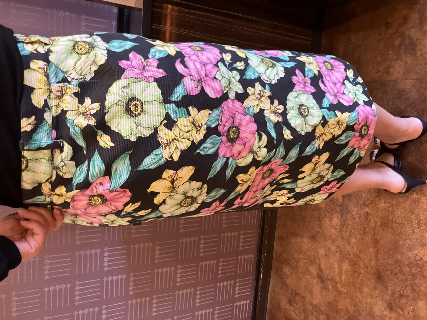 BALENCIAGA Floral Skirt Size 36 Cotton Black Multicolor Made in Italy