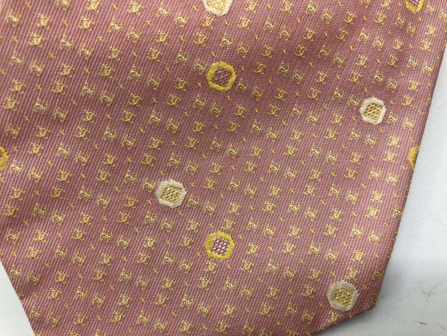 CHANEL Tie - 9.5 cm (3.74 inch) Wide - Pink -