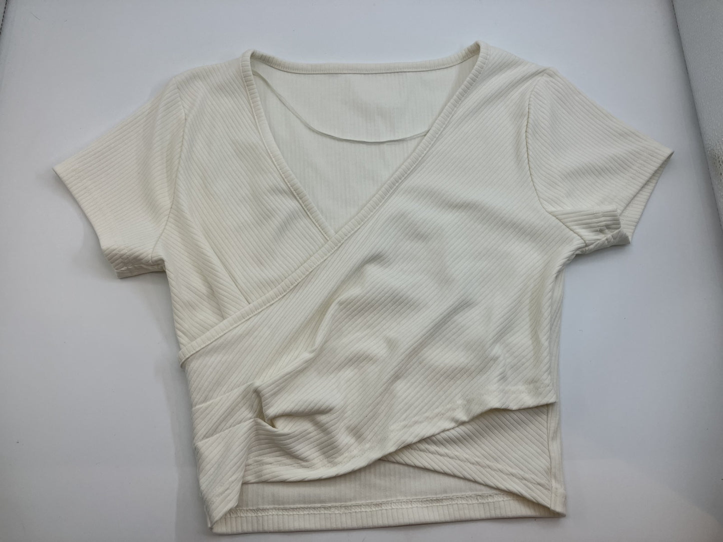 Wearing image included ◁EIvory crop top & lace pattern wide pants 2-piece set