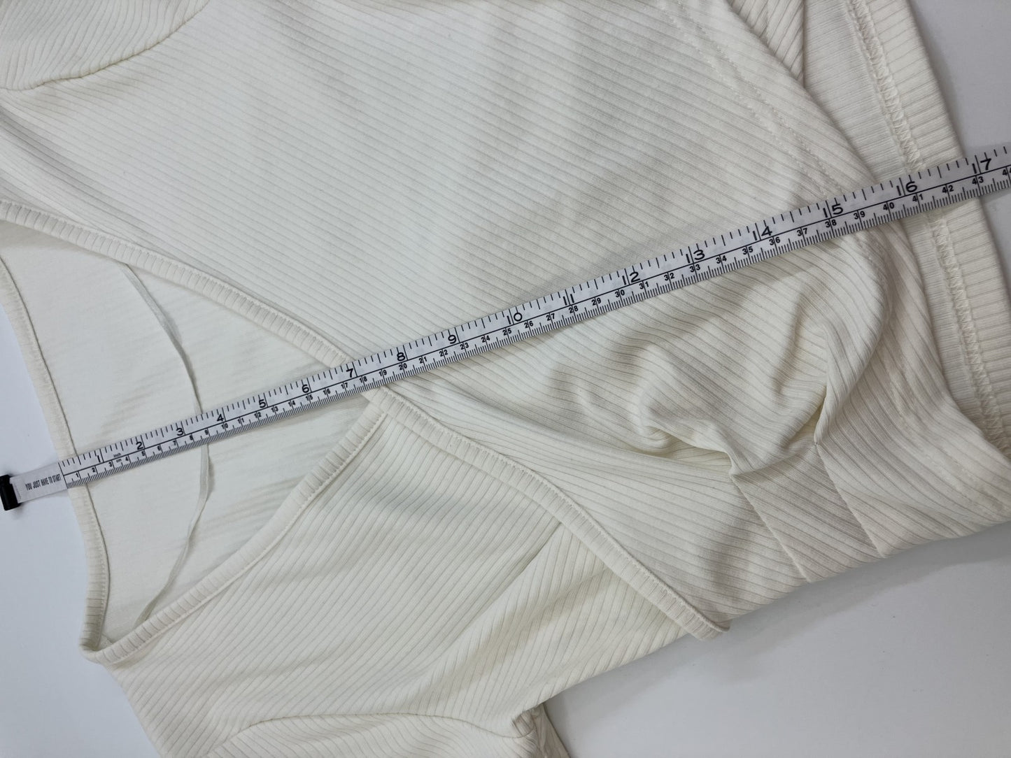 Wearing image included ◁EIvory crop top & lace pattern wide pants 2-piece set