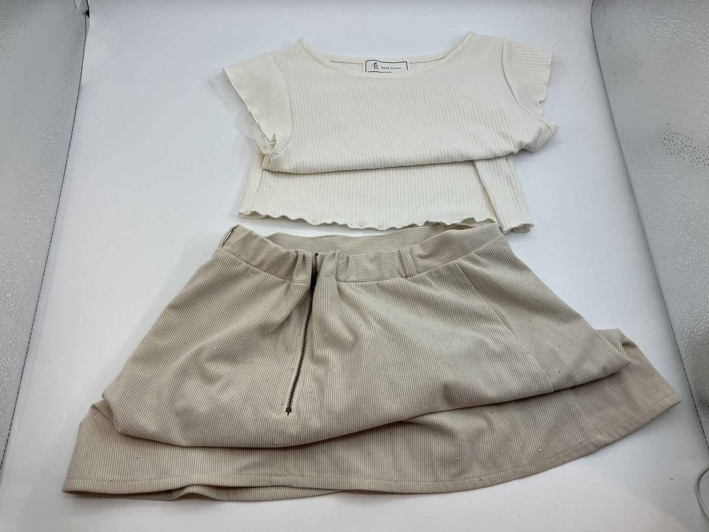 ROPE PICNIC White Top Size 36 (Bust 37-17.7") + Beige A-line Skirt Size L (Waist 33-15.7") Set Up with Wearing Pictures Lined Beautiful Simple Coordination Follow 5%