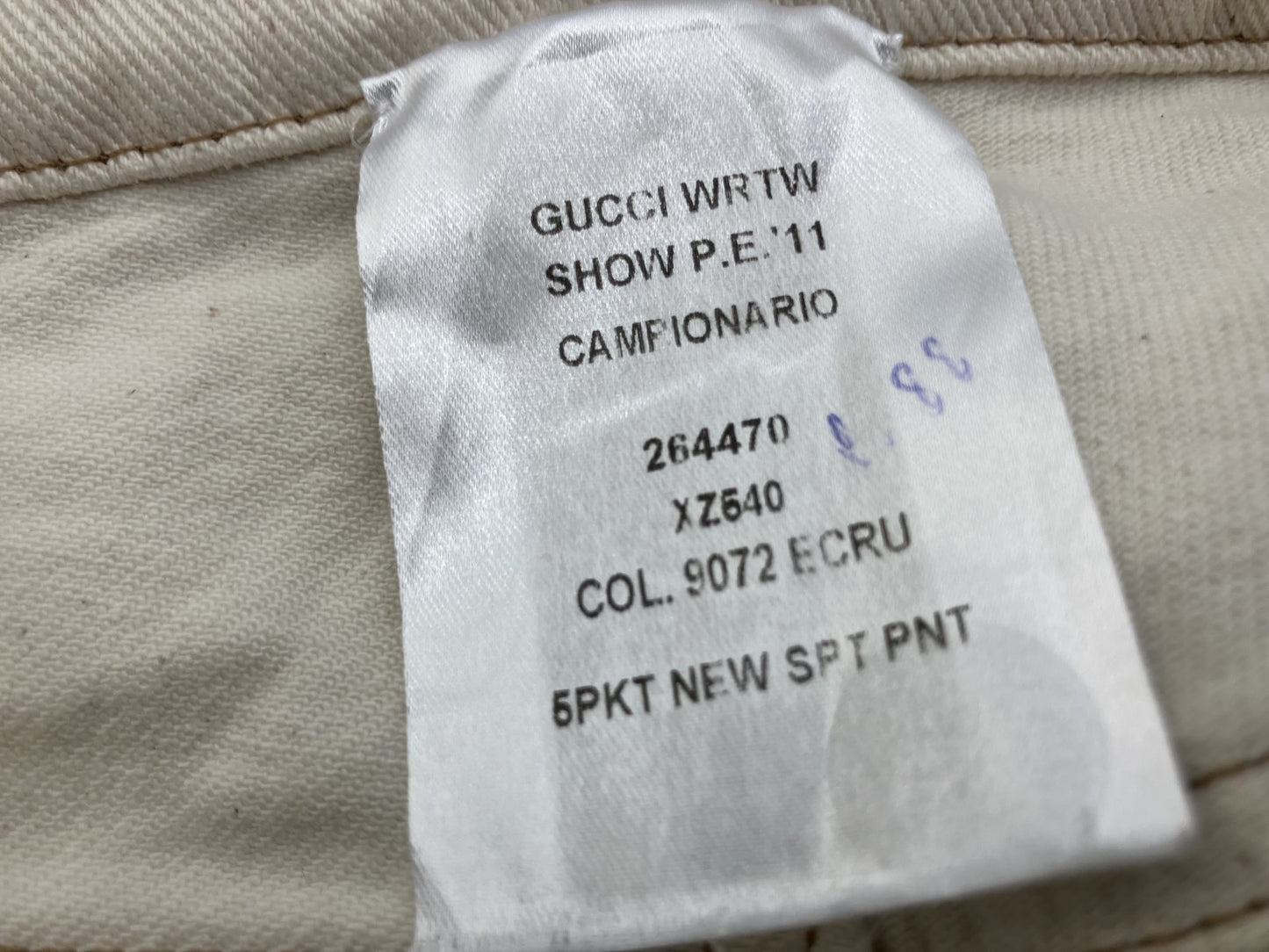 GUCCI denim pants white size 40 (waist: 40cm) (inseam: 70cm) (hips: 45cm) (thigh width: 26cm) (sleeve width: 17cm) Free shipping 