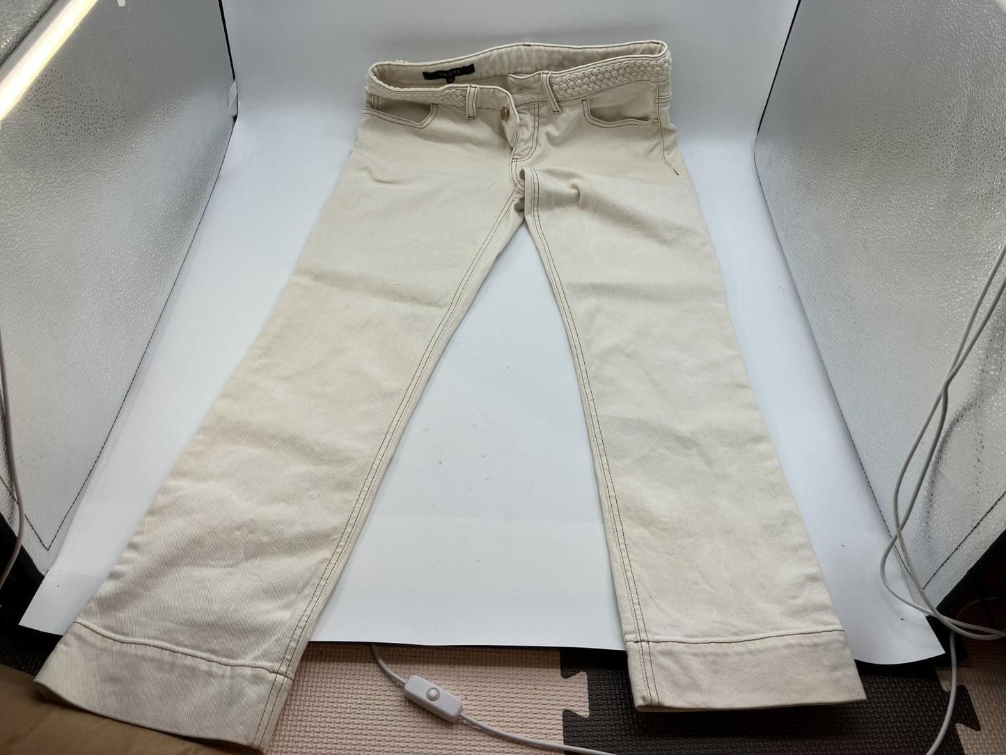 GUCCI denim pants white size 40 (waist: 40cm) (inseam: 70cm) (hips: 45cm) (thigh width: 26cm) (sleeve width: 17cm) Free shipping 