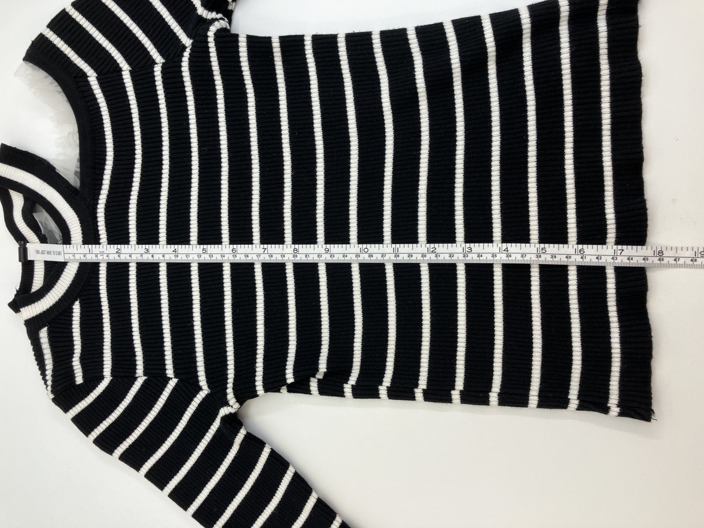 Striped top x white denim skirt set / Short sleeve knit & front button trapezoid skirt / Medium size /