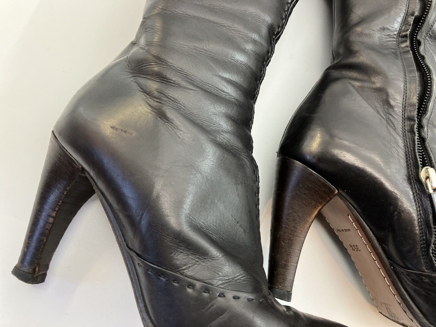 LOUIS VUITTON leather long boots black (EU 35.5)(US 5.5)(22.5 cm)(8.86 inch) heel 8.5 cm with box and bag