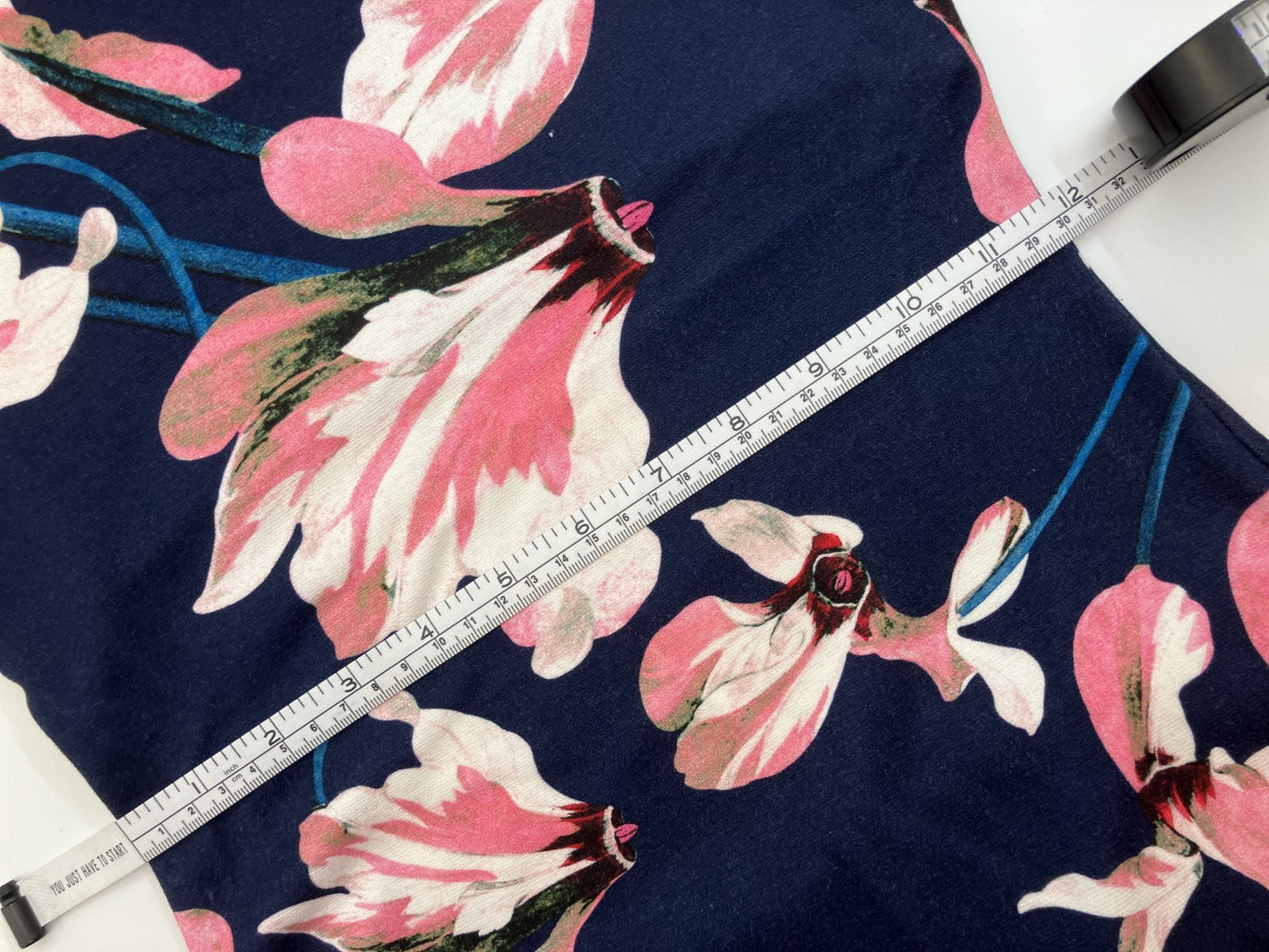 [Wearing picture included] ERDEM Navy x Pink Floral Print Bodycon Dress S-M Size
