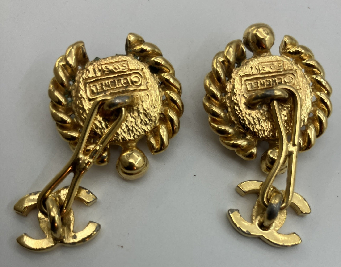 CHANEL Vintage Cufflinks Gold Tone CC Logo Pink Glass Cabochon Pair – Defect / Aftermarket Stones