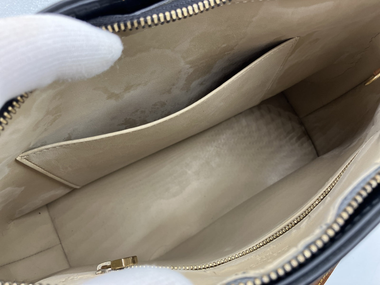 LOUIS VUITTON Vernis Tote Bag Black Recolored TH0051 Patent Leather
