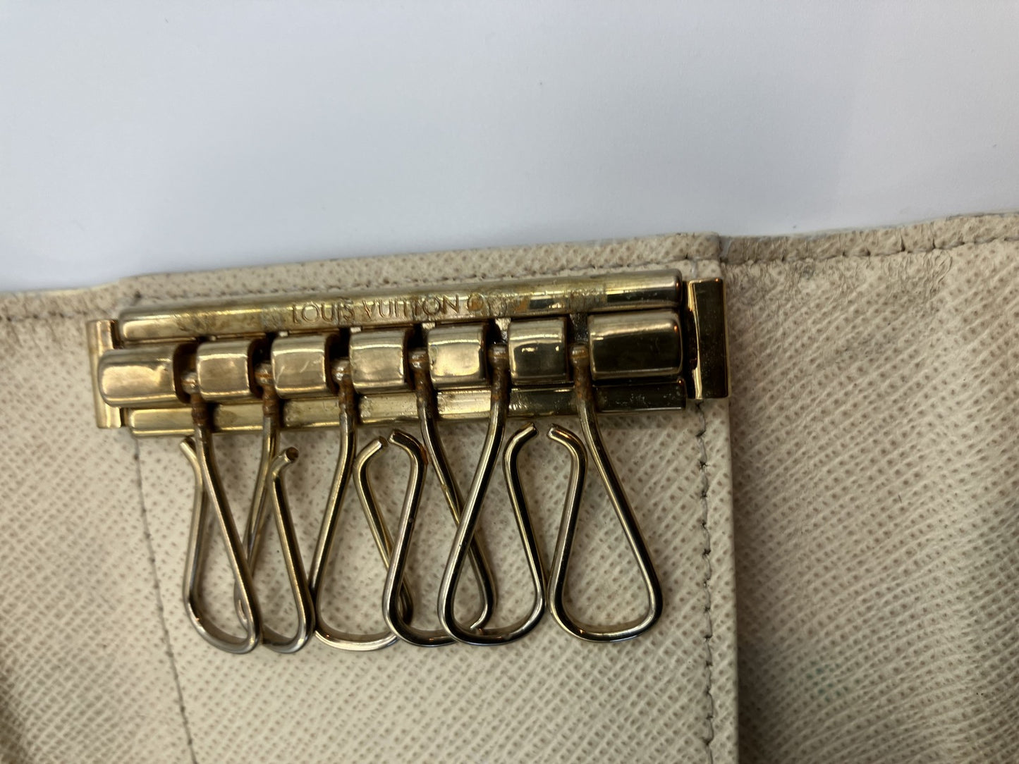 Louis Vuitton Damier Azur Multiclﾃｩs 6 Key Holder N61745 - CT4138 -