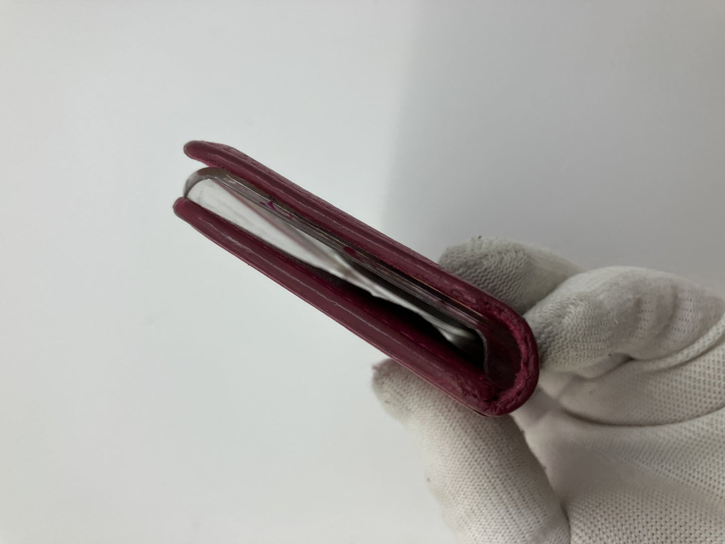 LOUIS VUITTON Mahina Leather iPhone SE2/SE3 Case Wallet Cover Red Spain