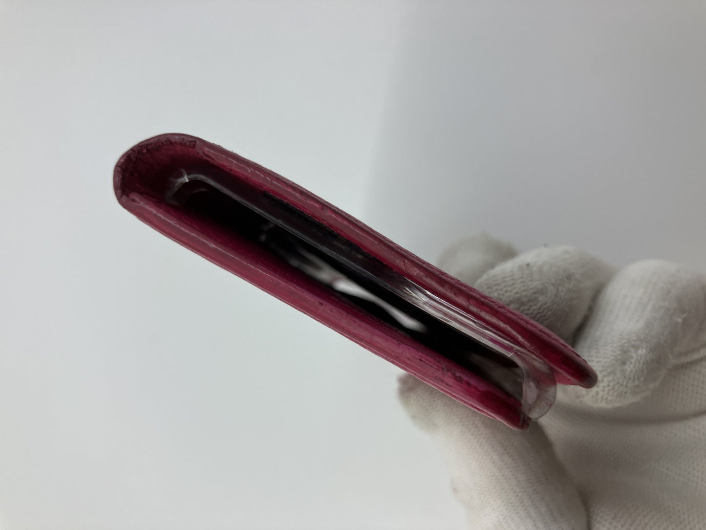 LOUIS VUITTON Mahina Leather iPhone SE2/SE3 Case Wallet Cover Red Spain