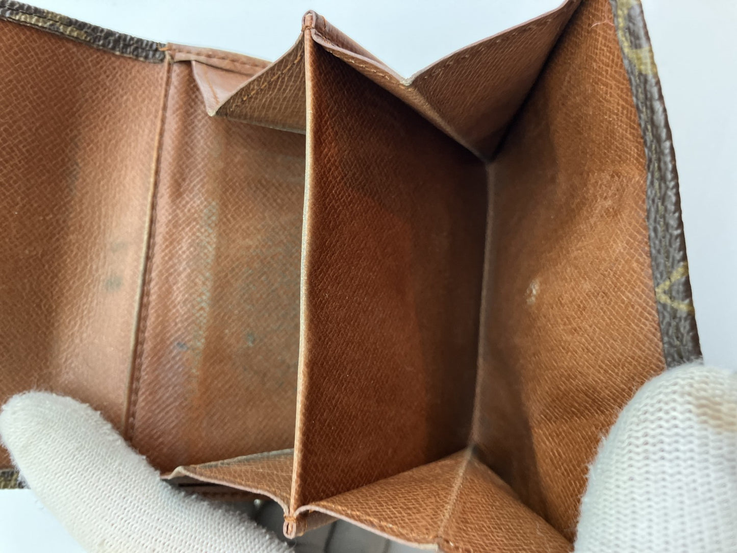 Louis Vuitton Bifold Wallet Monogram M62360 Portefeuille Victorine - With Box -