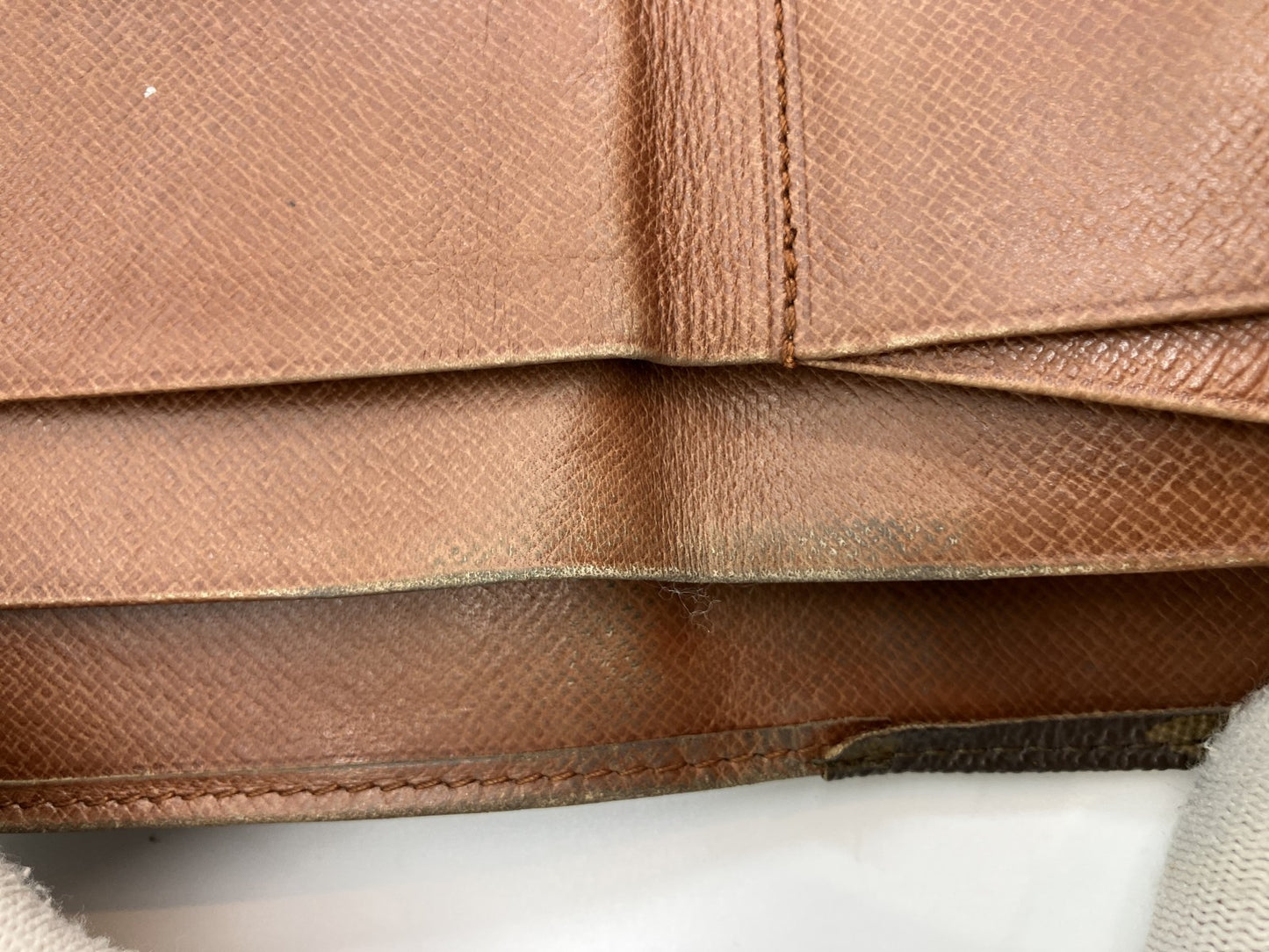 Louis Vuitton Bifold Wallet Monogram M62360 Portefeuille Victorine - With Box -