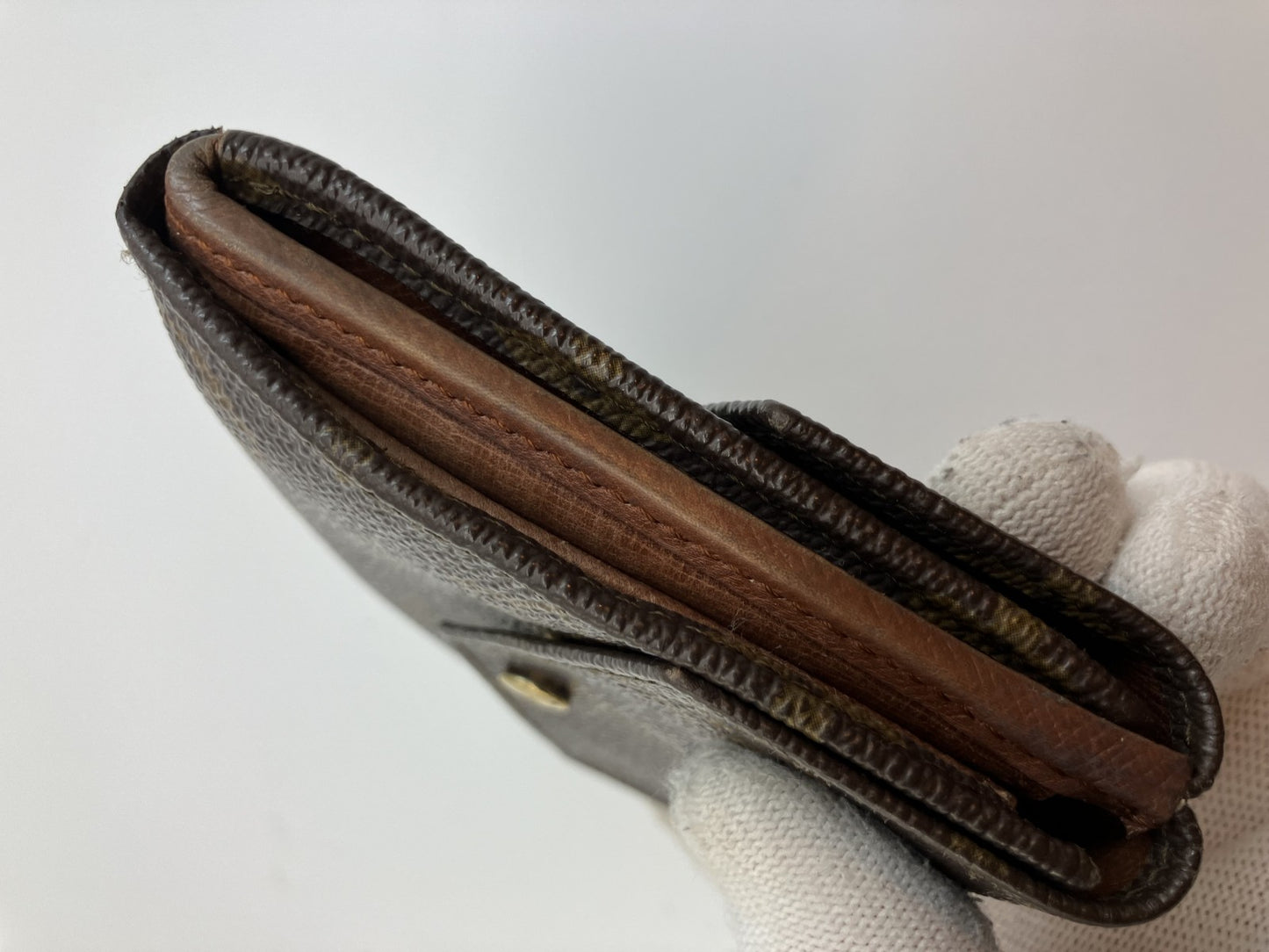 Louis Vuitton Bifold Wallet Monogram M62360 Portefeuille Victorine - With Box -