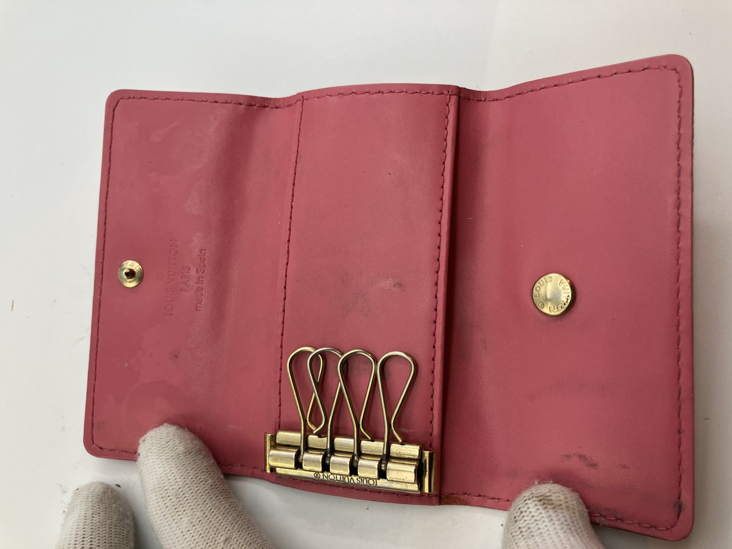 Louis Vuitton Monogram Vernis Multiclﾃｩs 4 Pomme d'Amour Key Case (4 Hooks) M91976 -