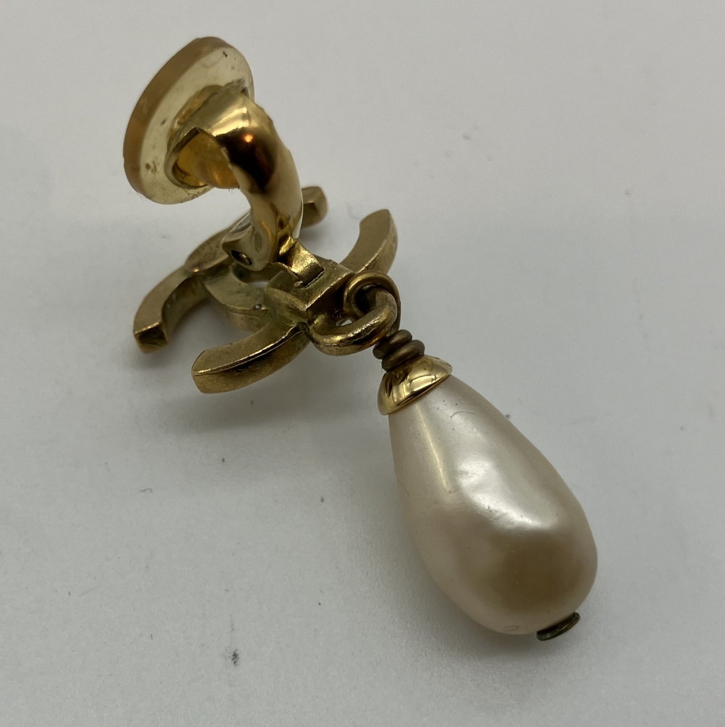 Chanel Coco Mark Fake Pearl Earrings GP 95/P Gold One Piece Only Free Shipping 