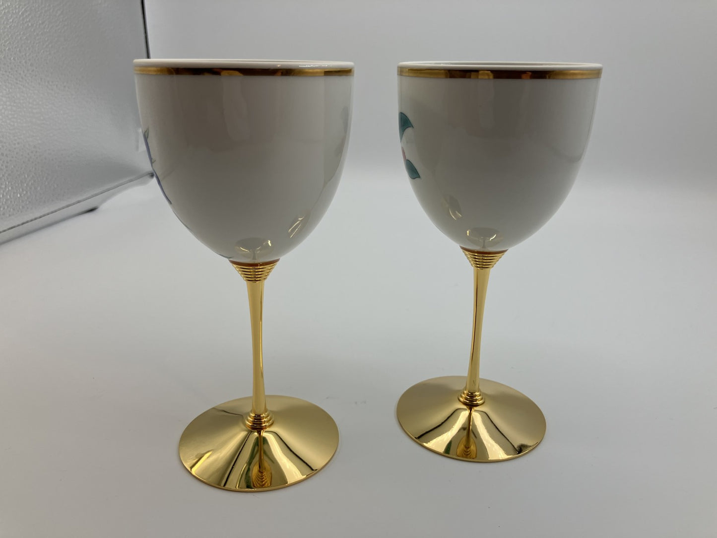 Kutani Ware KUTANI Wine Glasses - Set of 2 - Height: 15 cm, Width: 7 cm -