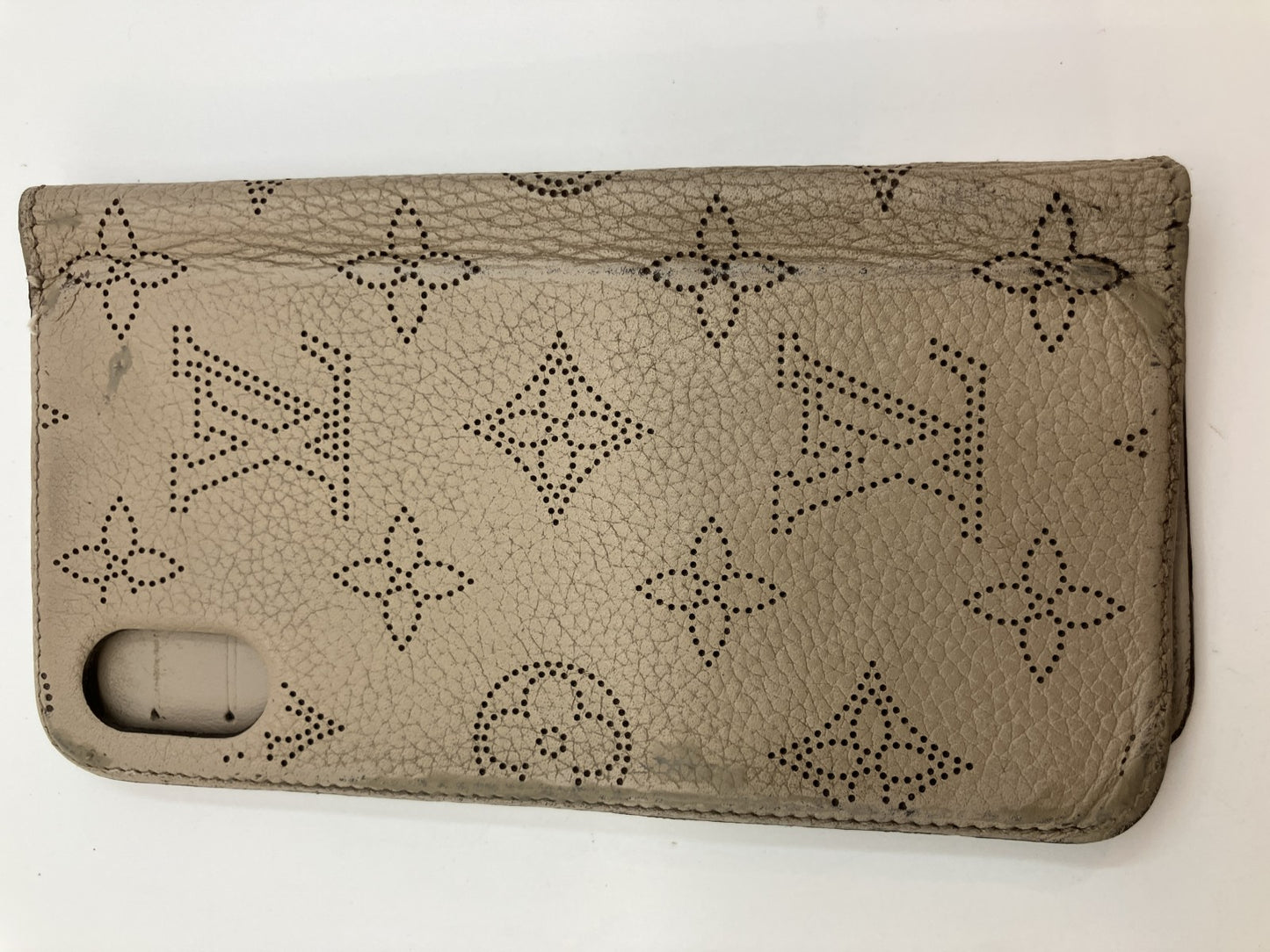 Louis Vuitton Mahina iPhone X/XS Folio Case Beige M68886 Leather Made in Spain