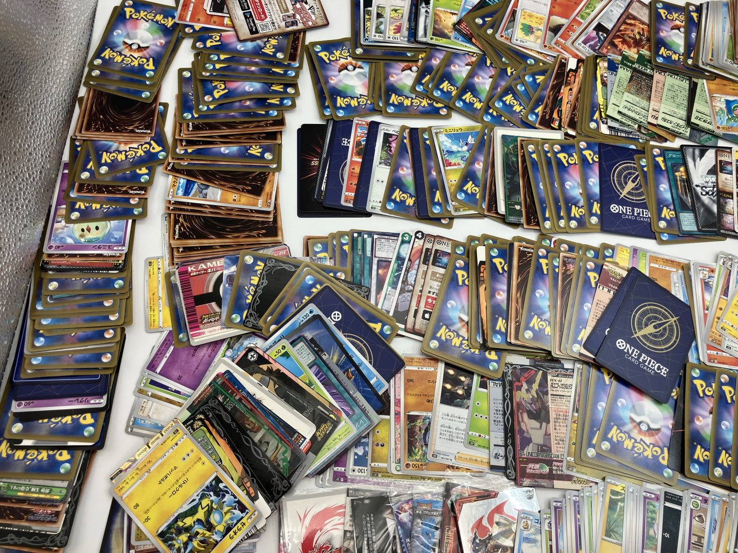 Pokemon Cards game, One Piece Cards game, Yu-Gi-Oh! Cards game, Digimon Cards game, Weiss Schwarz game, Trading Card game Bulk Lot EWidth: 21.5 cm Eg