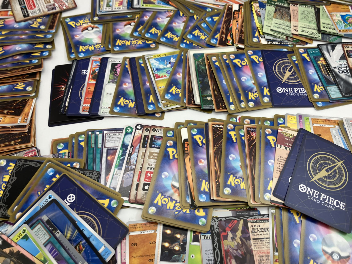 Pokemon Cards game, One Piece Cards game, Yu-Gi-Oh! Cards game, Digimon Cards game, Weiss Schwarz game, Trading Card game Bulk Lot EWidth: 21.5 cm Eg
