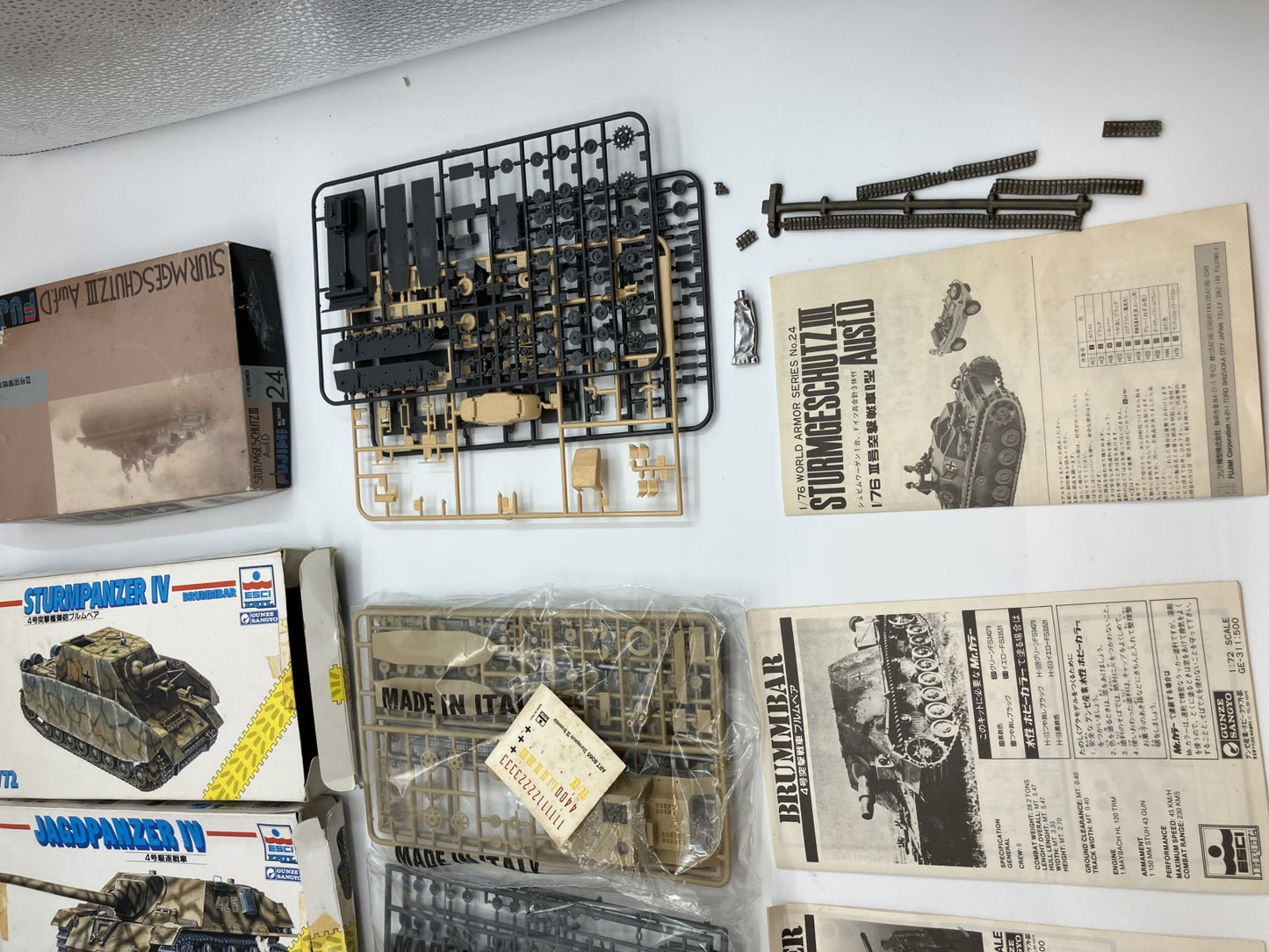 FUJIMI (1 item) & ESCI (3 Unopened Items) 1/72 King Tiger and Other Retro Plastic Model Set -