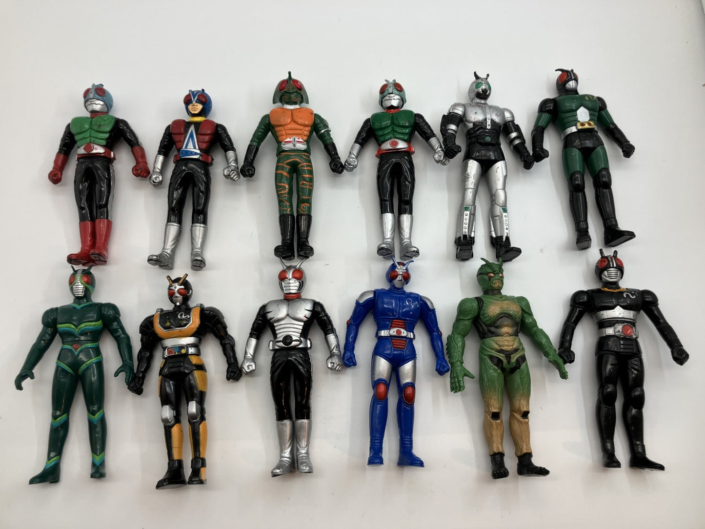BANDAI Ishimori Productions Kamen Rider Soft Vinyl Figures - 12 Pieces (15.5窶・7 cm / 6.1窶・.69 inch) Set -