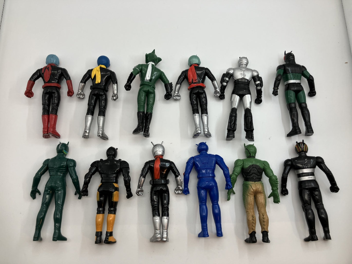 BANDAI Ishimori Productions Kamen Rider Soft Vinyl Figures - 12 Pieces (15.5窶・7 cm / 6.1窶・.69 inch) Set -