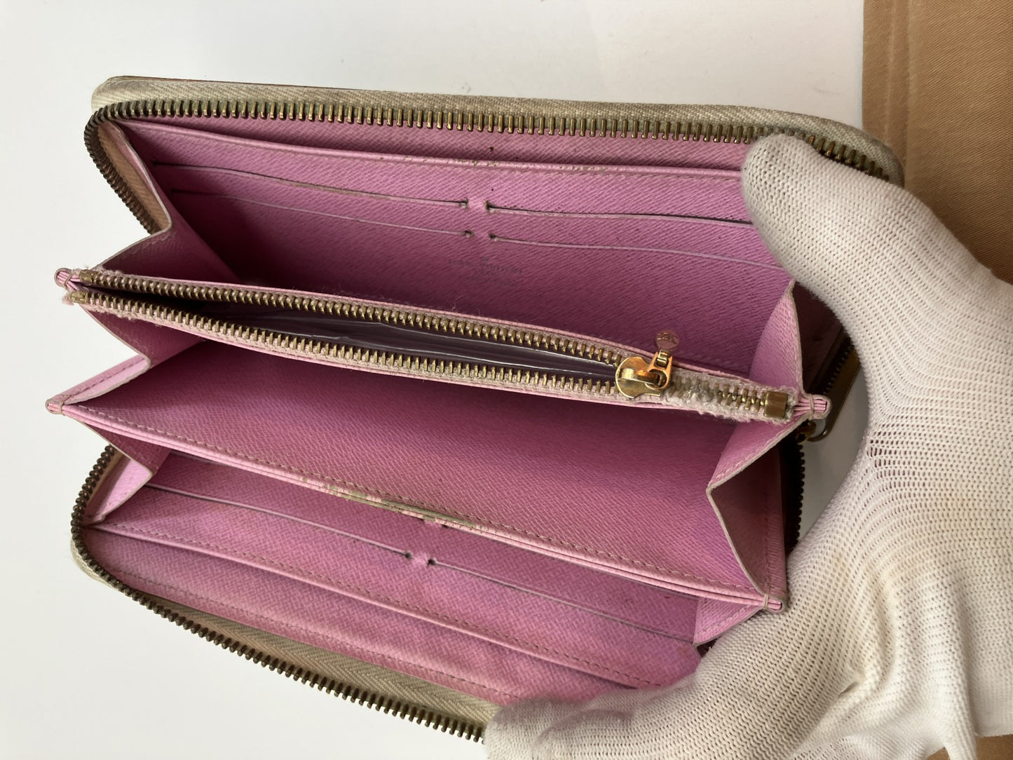 Louis Vuitton Multicolor Zippy Wallet White x Pink Long Purse M60241 Spain Made