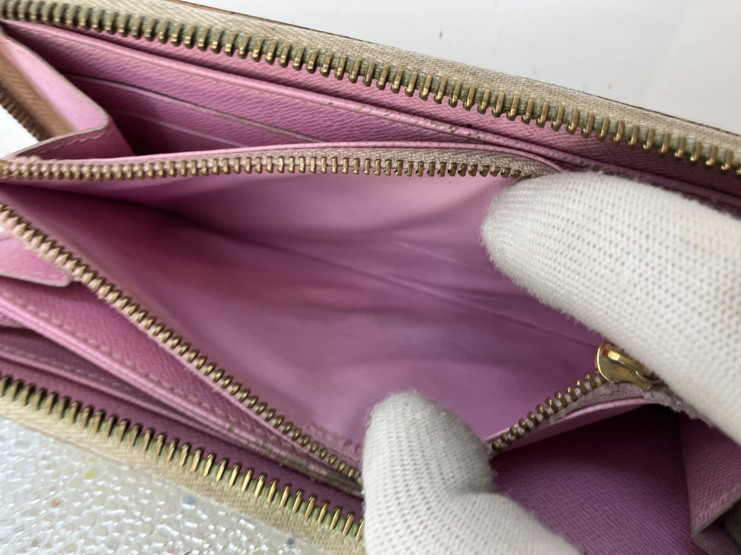 Louis Vuitton Multicolor Zippy Wallet White x Pink Long Purse M60241 Spain Made