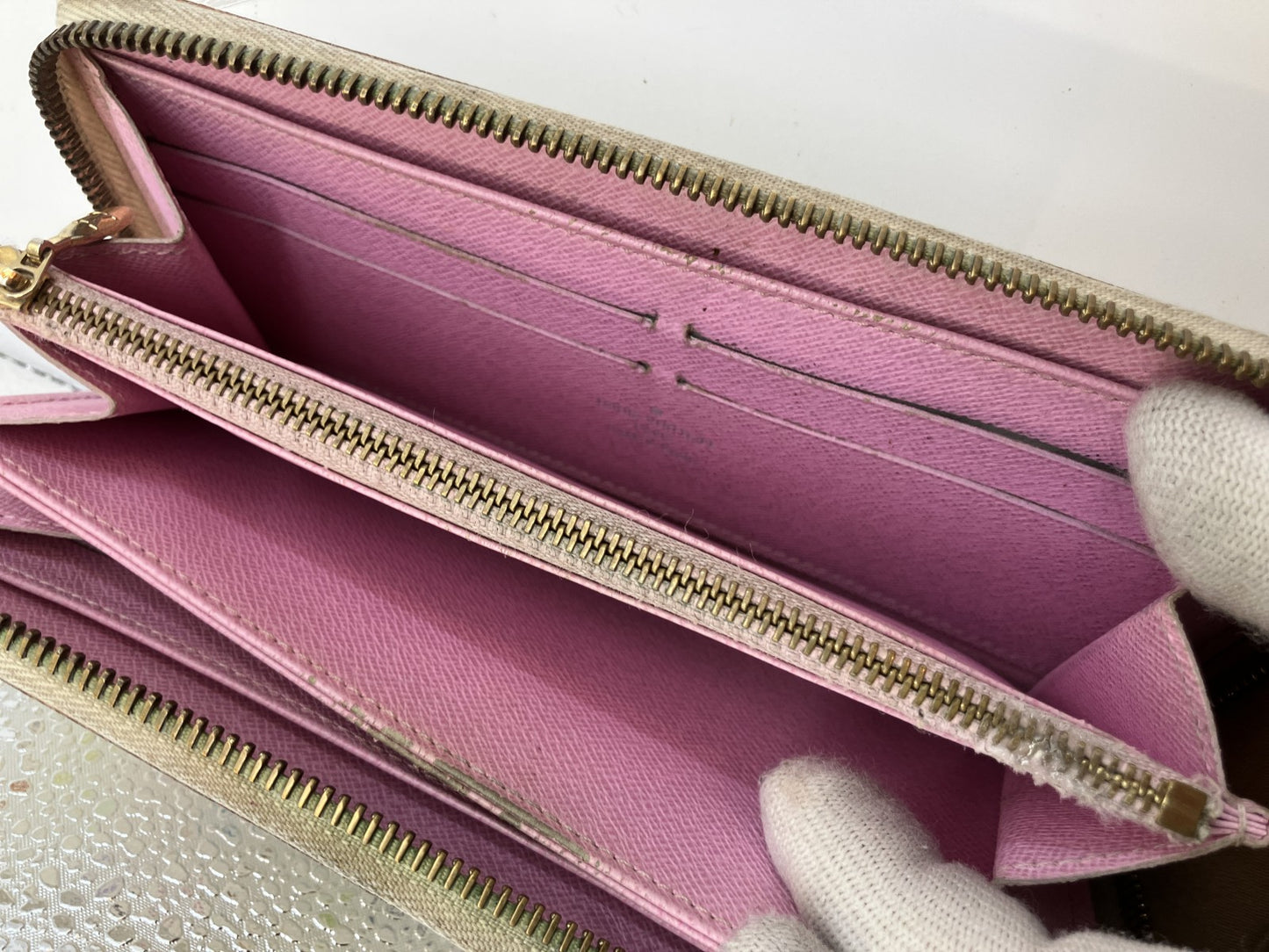 Louis Vuitton Multicolor Zippy Wallet White x Pink Long Purse M60241 Spain Made
