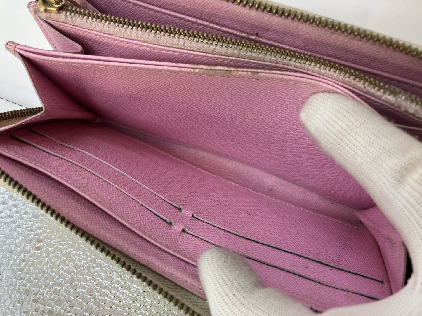 Louis Vuitton Multicolor Zippy Wallet White x Pink Long Purse M60241 Spain Made