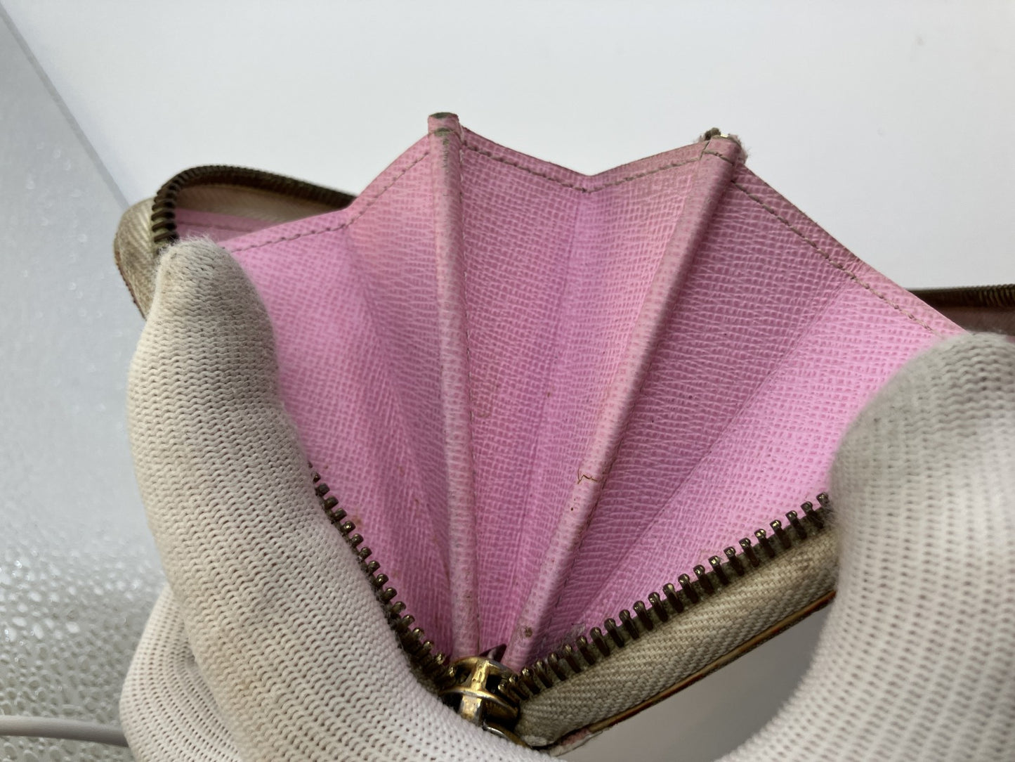 Louis Vuitton Multicolor Zippy Wallet White x Pink Long Purse M60241 Spain Made