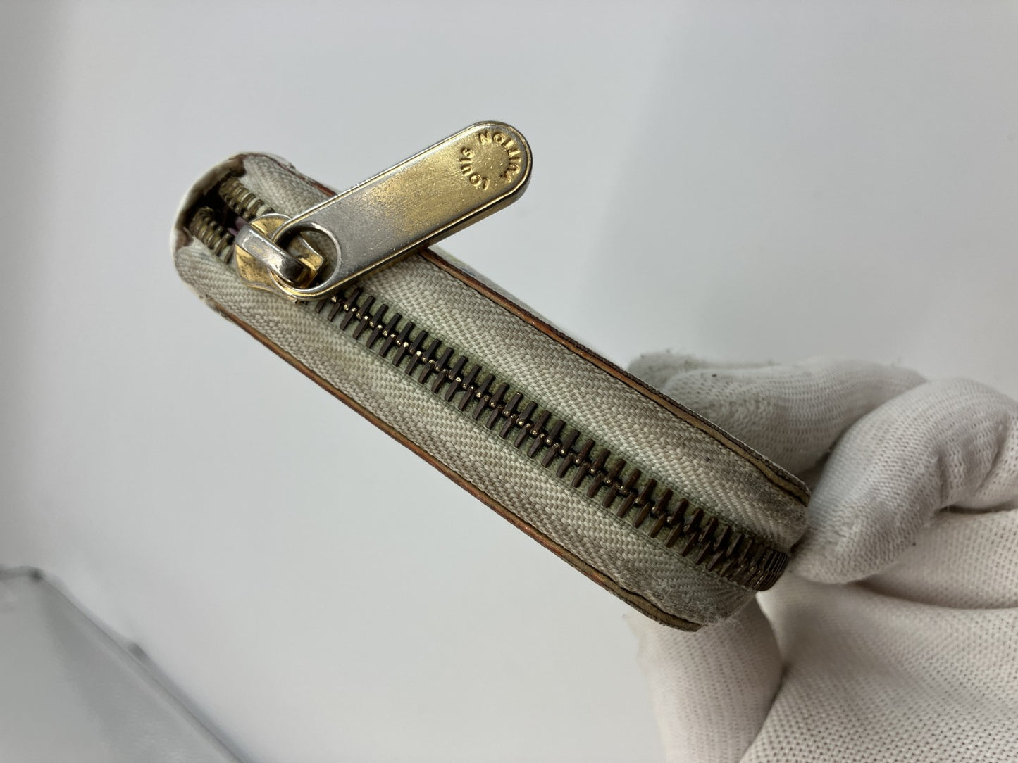 Louis Vuitton Multicolor Zippy Wallet White x Pink Long Purse M60241 Spain Made