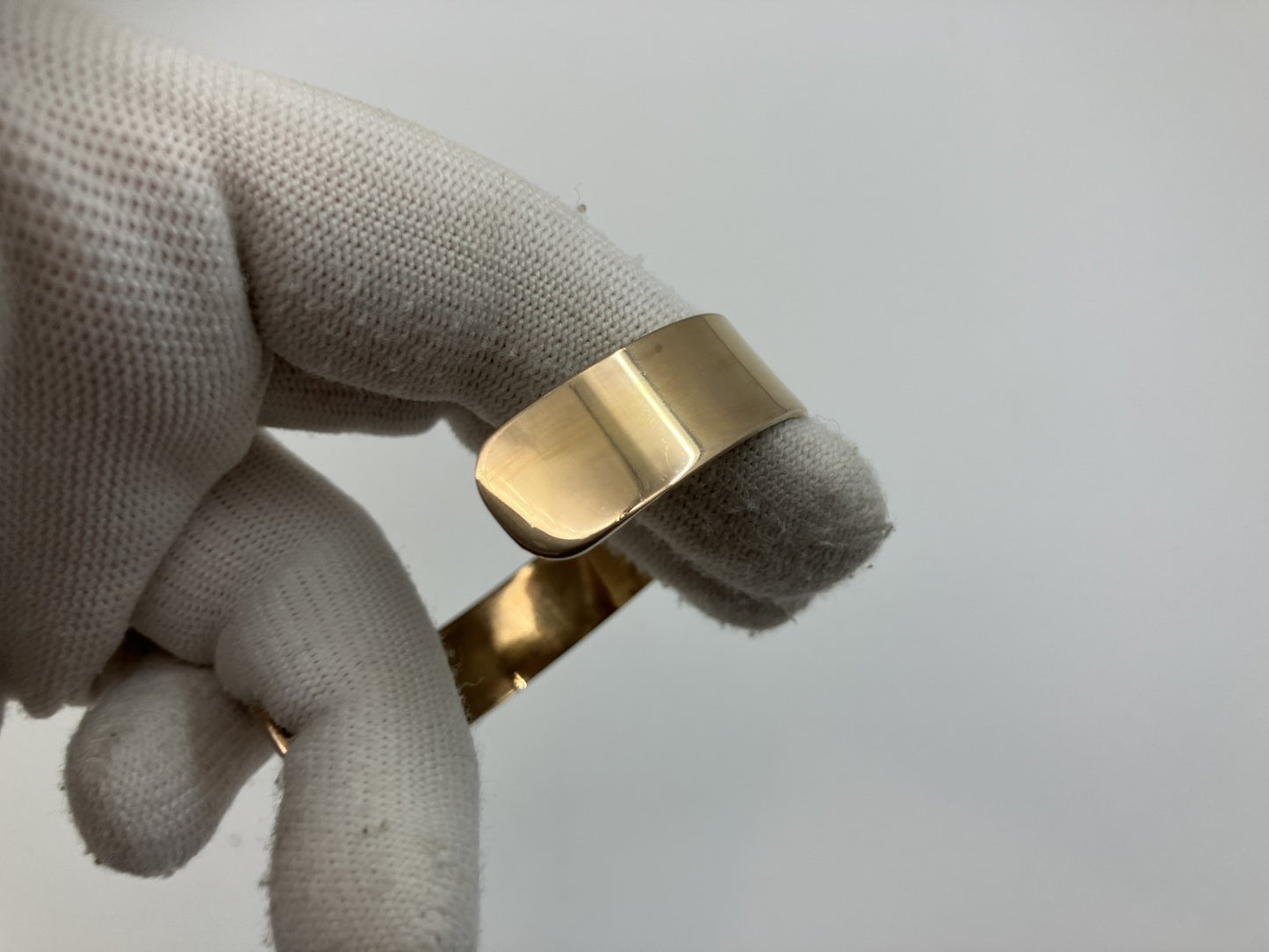 クリスチャンディオール 6.6×5.6ｃｍ（ (2.60×2.20インチ) ） バングル ブレスレット GP ゴールド 送料無料