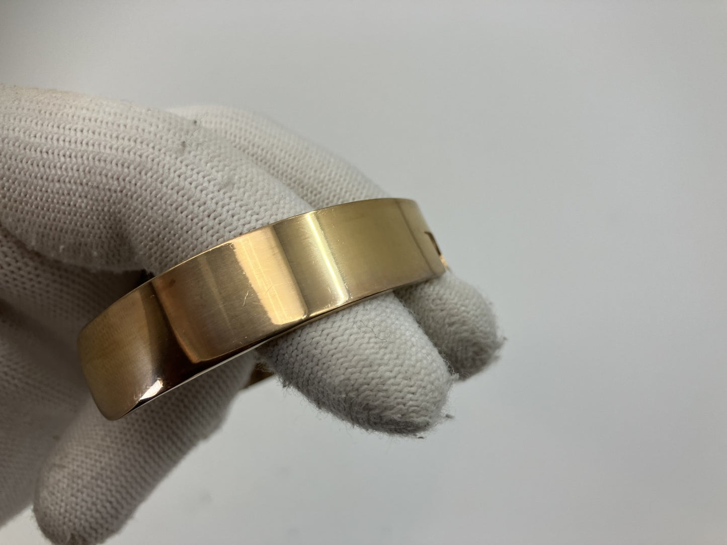 クリスチャンディオール 6.6×5.6ｃｍ（ (2.60×2.20インチ) ） バングル ブレスレット GP ゴールド 送料無料