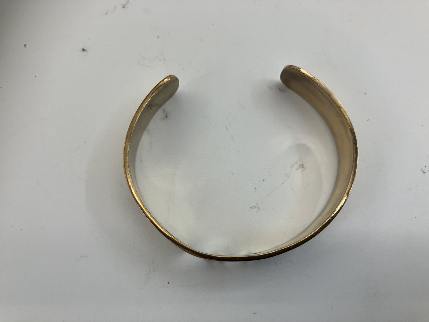 クリスチャンディオール 6.6×5.6ｃｍ（ (2.60×2.20インチ) ） バングル ブレスレット GP ゴールド 送料無料